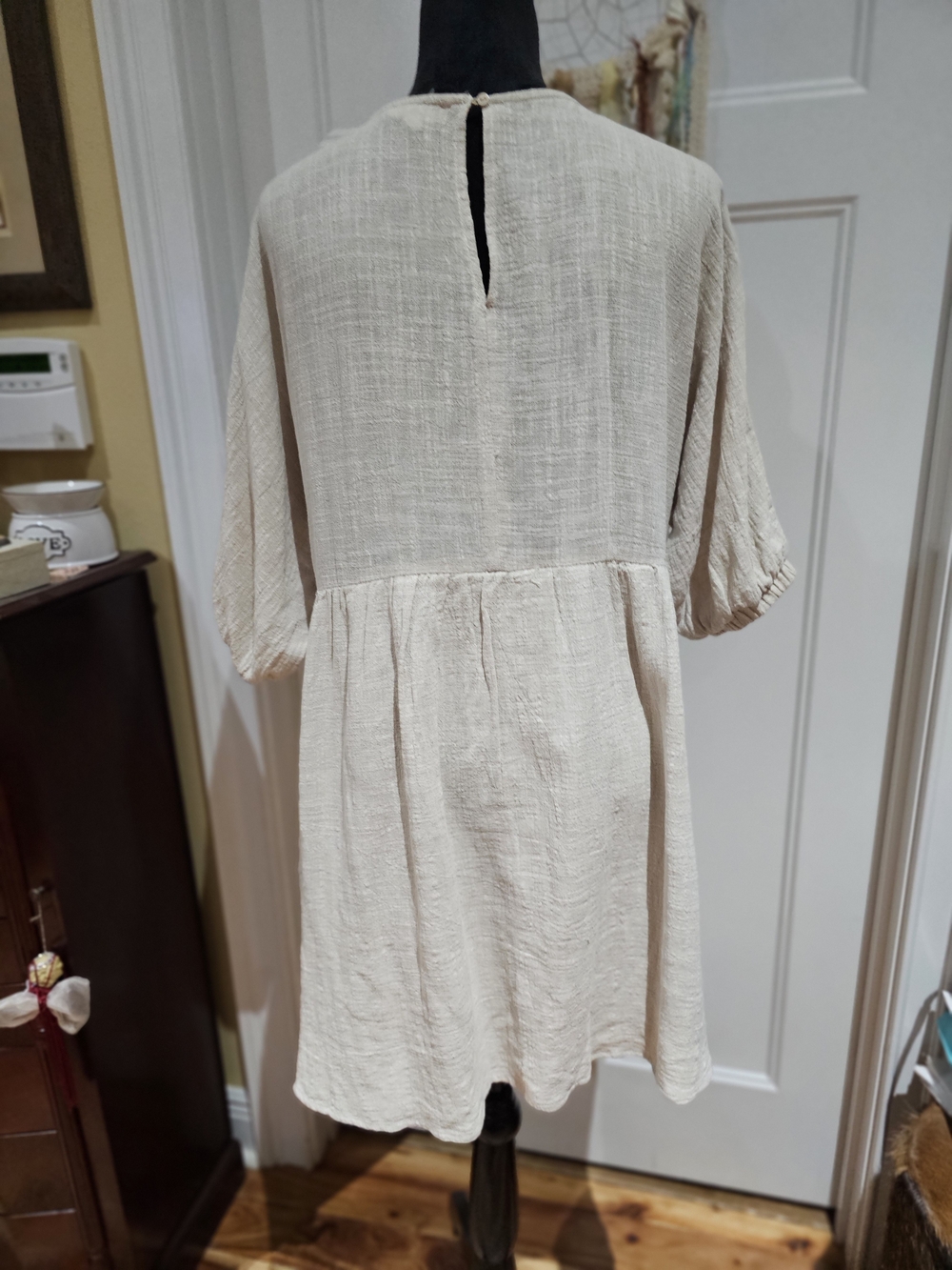 mittoshop Cream V-Neck Gathered Linen Dress - Picture 2 of 9